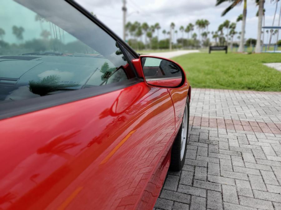 Детали экстерьера Chevrolet Camaro SS (1710) 1996 года  (фото 46 из 101)